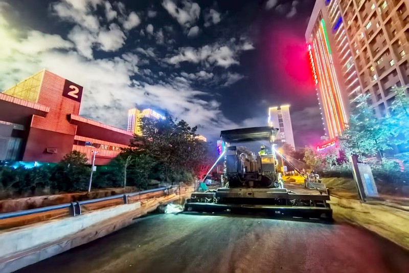機(jī)械化：午夜耕耘3_副本.jpg